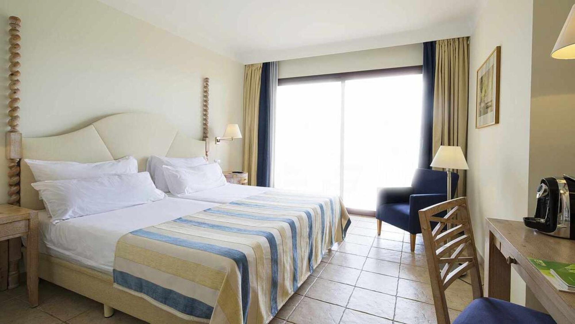 Robinson Cala Serena Cala Serena  Room photo